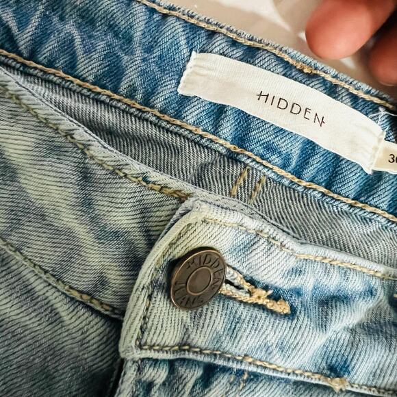 Sold - Picture 4 of 9